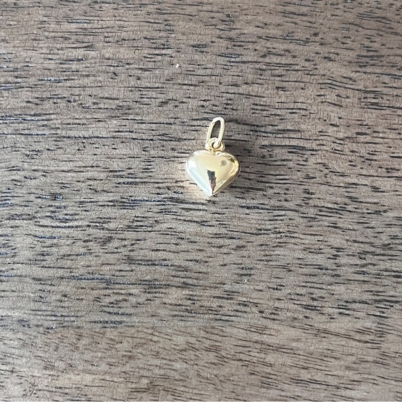 Vintage Dainty 14K Gold Heart Charm - Picture 4 of 8